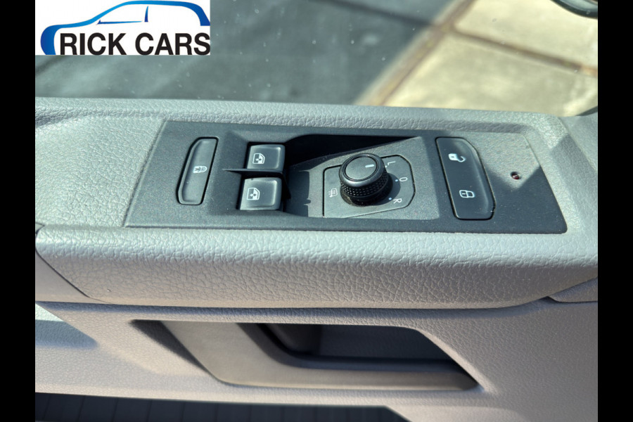 Volkswagen Transporter 2.0 TDI 110PK EURO6 L2H1 28 Cruise control/trekhaak/navi