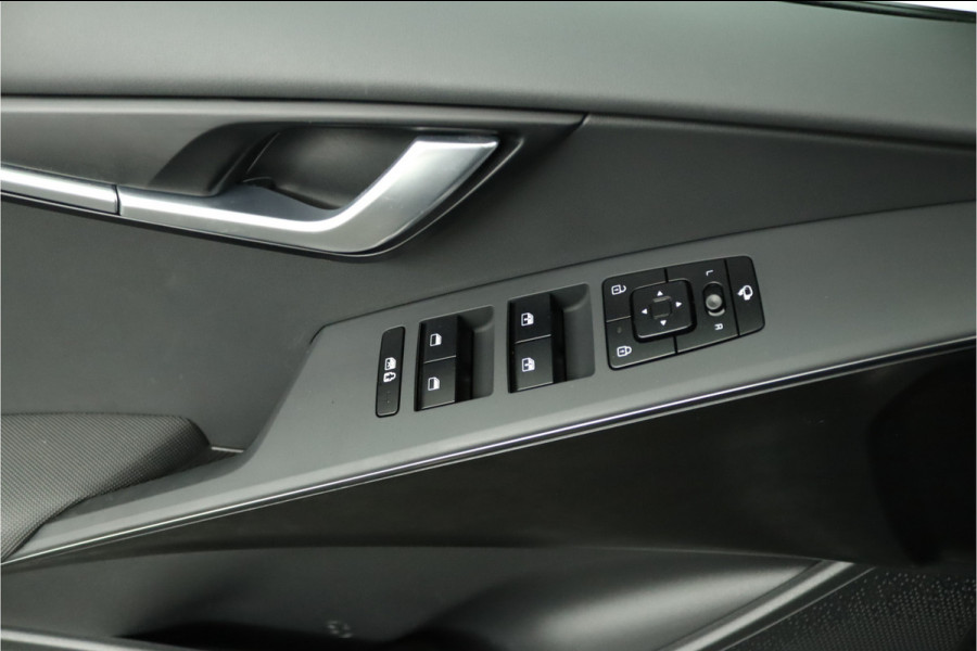 Kia Niro EV DynamicPlusLine 64.8 kWh Apple Carplay/Android Auto - Cruise Control Adaptief - Dodehoekdetectie - Navigatie - Stoel/Stuurverwarming - Fabrieksgarantie tot 03-2031
