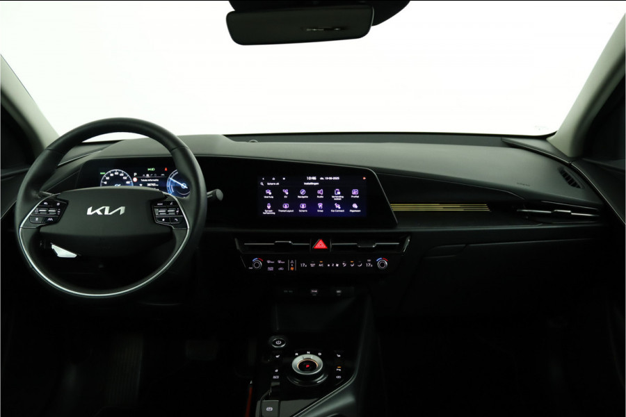 Kia Niro EV DynamicPlusLine 64.8 kWh Apple Carplay/Android Auto - Cruise Control Adaptief - Dodehoekdetectie - Navigatie - Stoel/Stuurverwarming - Fabrieksgarantie tot 03-2031