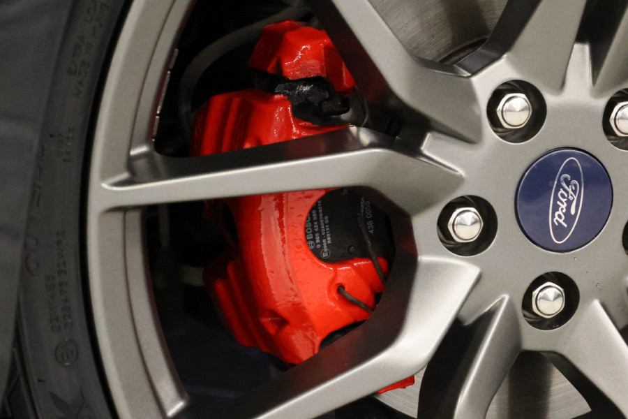 Ford Focus 1.5 EcoBoost 150 PK ST Line | Camera | CarPlay | LED Koplampen | Stoel- en stuurverwarming | Climatronic | DAB | Dealer onderhouden | Nieuwe APK