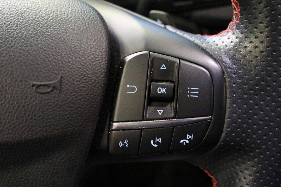 Ford Focus 1.5 EcoBoost 150 PK ST Line | Camera | CarPlay | LED Koplampen | Stoel- en stuurverwarming | Climatronic | DAB | Dealer onderhouden | Nieuwe APK