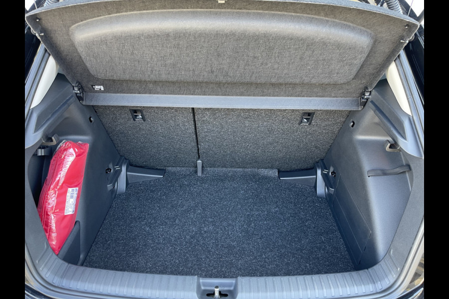 Škoda Fabia 1.0 TSI Business Edition | CarPlay | ACC | Camera | Keyless | LED | DAB+