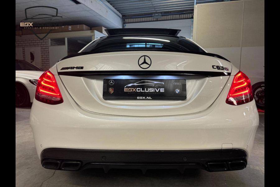 Mercedes-Benz C-Klasse C63 S AMG Pano/Ceramic/Carbon/Burmester/360