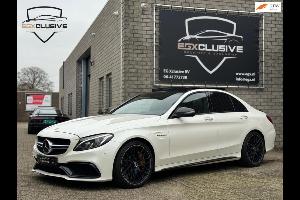 Mercedes-Benz C-Klasse C63 S AMG Pano/Ceramic/Carbon/Burmester/360 Mercedes-Benz C-Klasse C63 S AMG Pano/Ceramic/Carbon/Burmester/360