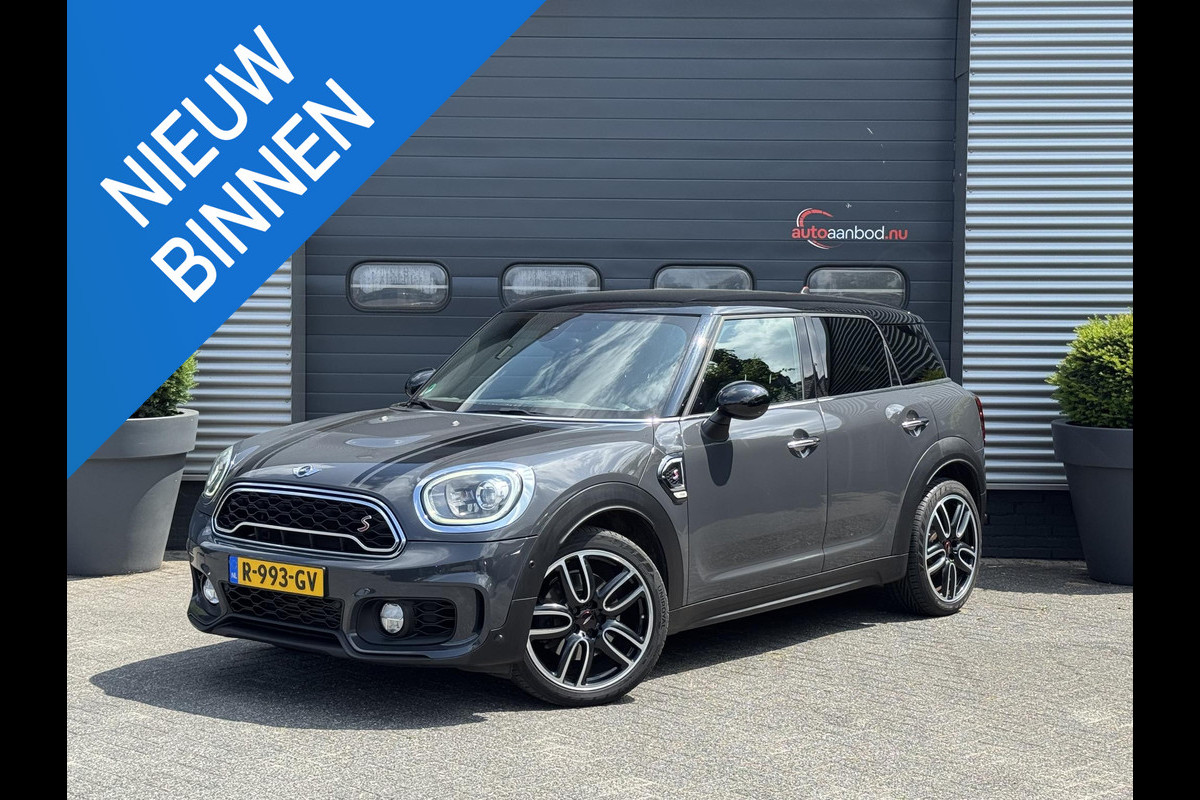 MINI Countryman 2.0 Cooper S Chili JCW | Navigatie | Cruise Control | Parkeersensoren | 19 Inch Lichtmetalen Velgen | MINI Countryman 2.0 Cooper S Chili JCW | Navigatie | Cruise Control | Parkeersensoren | 19 Inch Lichtmetalen Velgen |