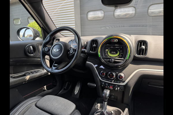 MINI Countryman 2.0 Cooper S Chili JCW | Navigatie | Cruise Control | Parkeersensoren | 19 Inch Lichtmetalen Velgen |