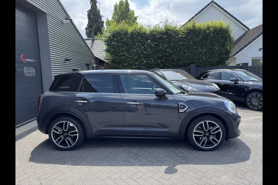 MINI Countryman 2.0 Cooper S Chili JCW | Navigatie | Cruise Control | Parkeersensoren | 19 Inch Lichtmetalen Velgen |