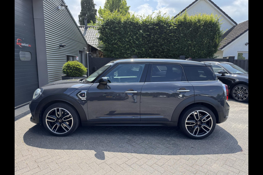 MINI Countryman 2.0 Cooper S Chili JCW | Navigatie | Cruise Control | Parkeersensoren | 19 Inch Lichtmetalen Velgen |