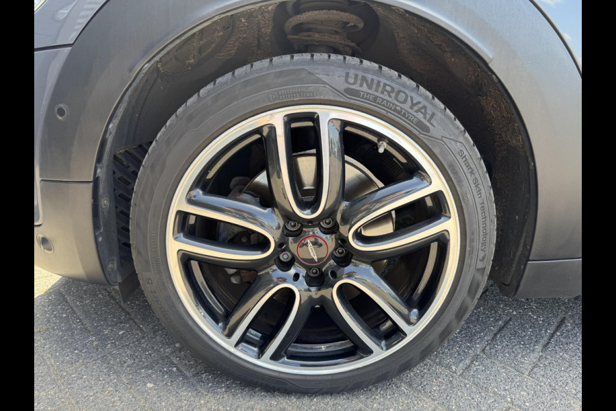 MINI Countryman 2.0 Cooper S Chili JCW | Navigatie | Cruise Control | Parkeersensoren | 19 Inch Lichtmetalen Velgen |