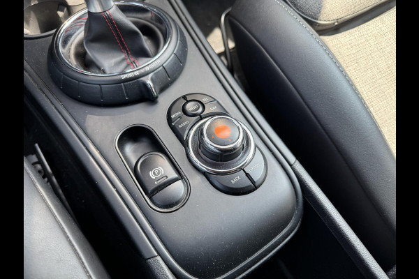 MINI Countryman 2.0 Cooper S Chili JCW | Navigatie | Cruise Control | Parkeersensoren | 19 Inch Lichtmetalen Velgen |