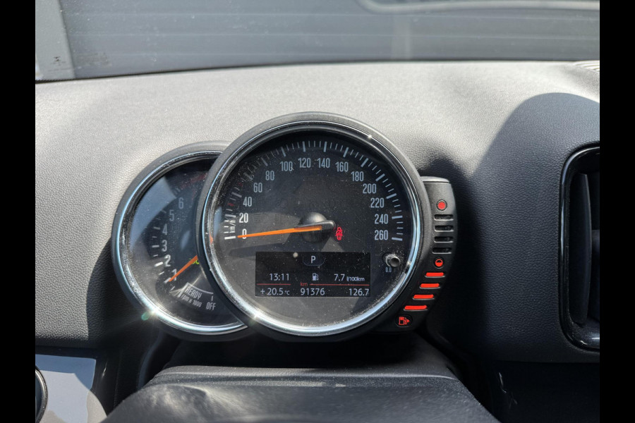 MINI Countryman 2.0 Cooper S Chili JCW | Navigatie | Cruise Control | Parkeersensoren | 19 Inch Lichtmetalen Velgen |