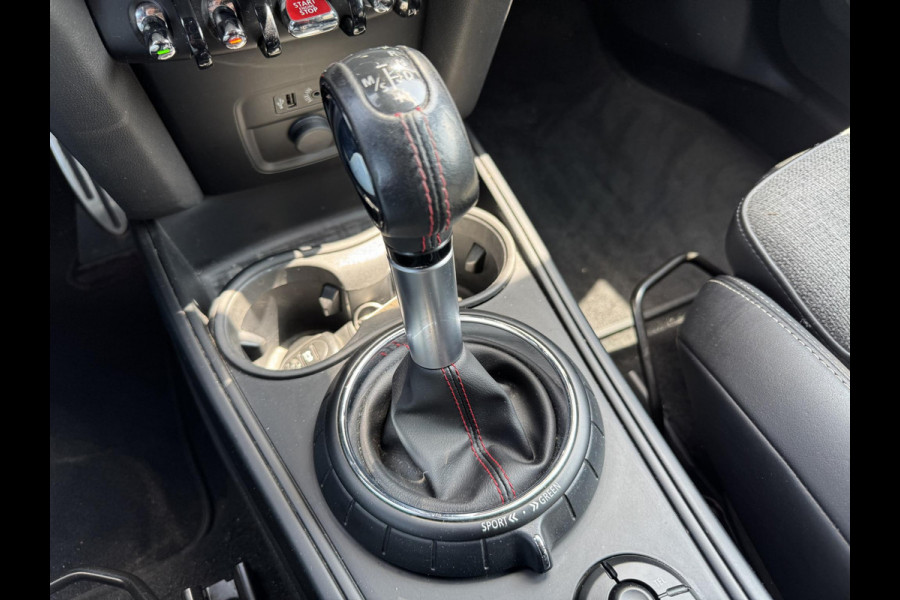 MINI Countryman 2.0 Cooper S Chili JCW | Navigatie | Cruise Control | Parkeersensoren | 19 Inch Lichtmetalen Velgen |