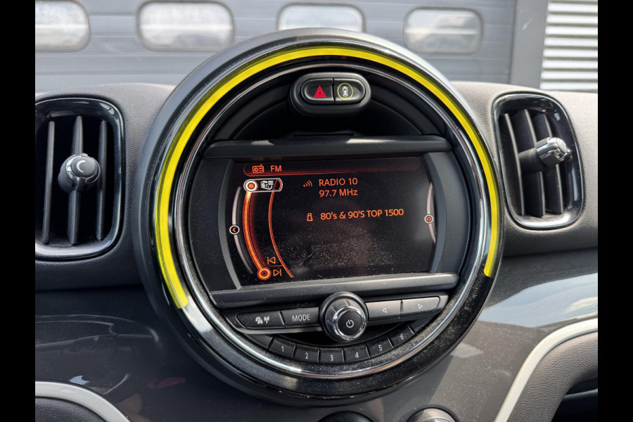 MINI Countryman 2.0 Cooper S Chili JCW | Navigatie | Cruise Control | Parkeersensoren | 19 Inch Lichtmetalen Velgen |