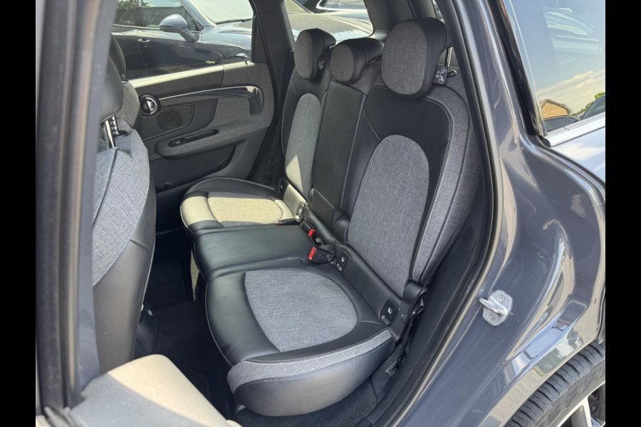 MINI Countryman 2.0 Cooper S Chili JCW | Navigatie | Cruise Control | Parkeersensoren | 19 Inch Lichtmetalen Velgen |
