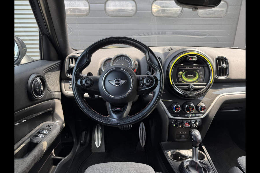 MINI Countryman 2.0 Cooper S Chili JCW | Navigatie | Cruise Control | Parkeersensoren | 19 Inch Lichtmetalen Velgen |