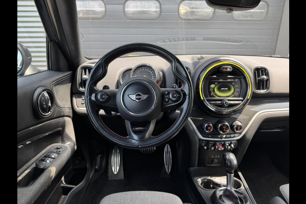 MINI Countryman 2.0 Cooper S Chili JCW | Navigatie | Cruise Control | Parkeersensoren | 19 Inch Lichtmetalen Velgen |