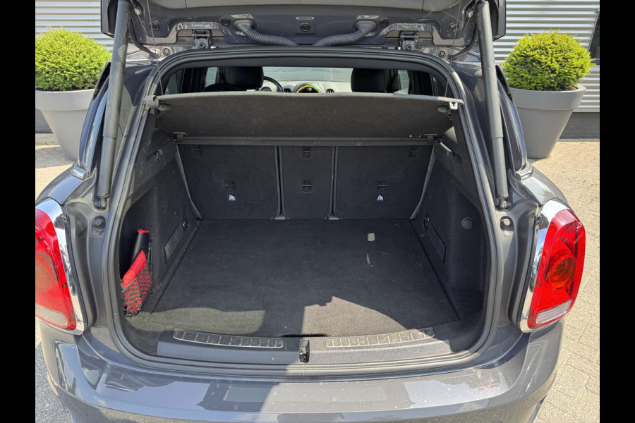 MINI Countryman 2.0 Cooper S Chili JCW | Navigatie | Cruise Control | Parkeersensoren | 19 Inch Lichtmetalen Velgen |