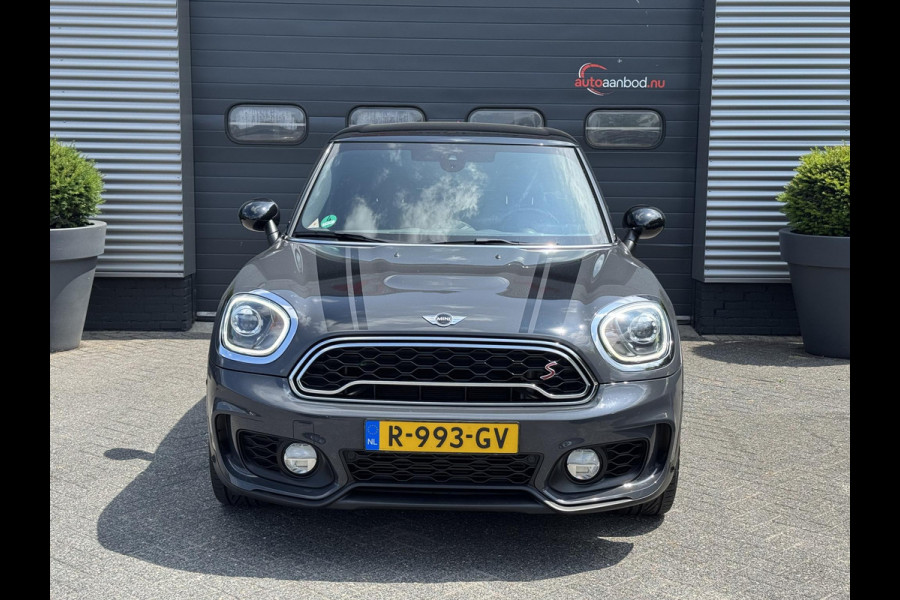 MINI Countryman 2.0 Cooper S Chili JCW | Navigatie | Cruise Control | Parkeersensoren | 19 Inch Lichtmetalen Velgen |
