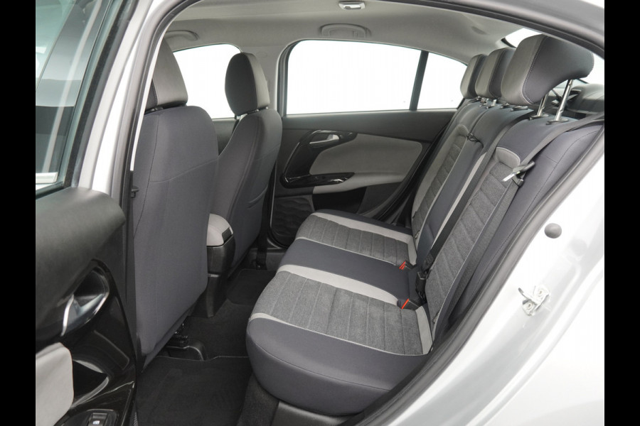 Fiat Tipo 1.4 16V Lounge Airco - Cruise Control  - Climate Control - Navigatie - 12 Maanden BOVAG Garantie