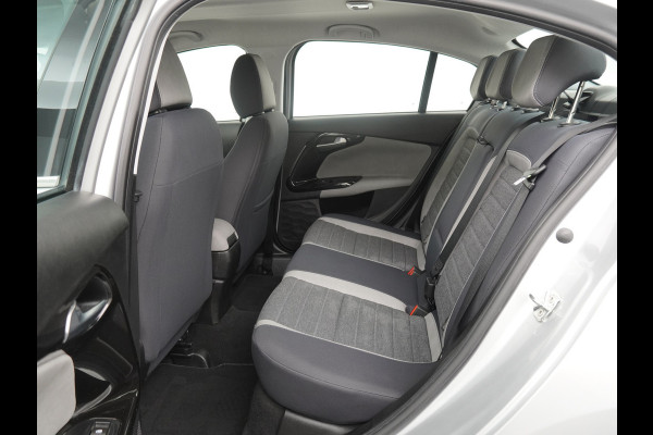 Fiat Tipo 1.4 16V Lounge Airco - Cruise Control  - Climate Control - Navigatie - 12 Maanden BOVAG Garantie