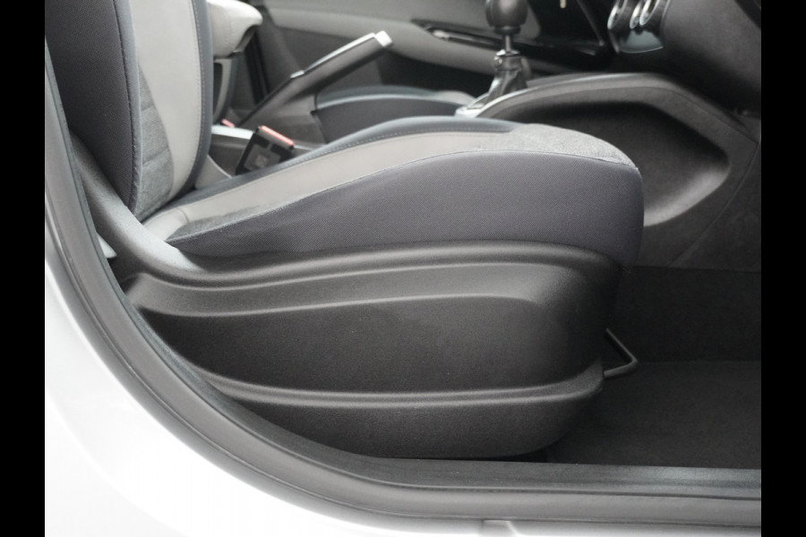 Fiat Tipo 1.4 16V Lounge Airco - Cruise Control  - Climate Control - Navigatie - 12 Maanden BOVAG Garantie