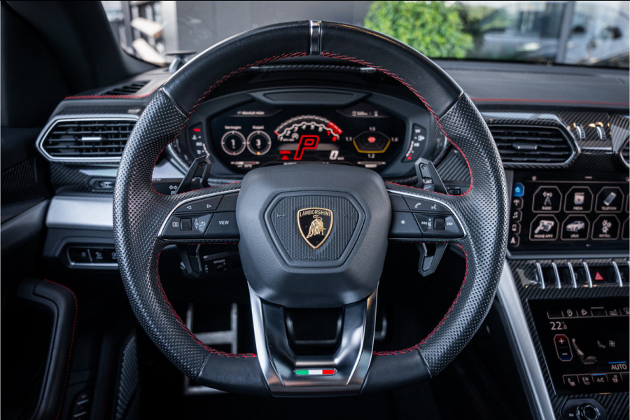 Lamborghini Urus 4.0 V8 - Akrapovic l Carbon | B&O Advanced l Panorama