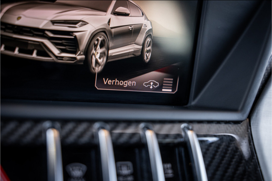 Lamborghini Urus 4.0 V8 - Akrapovic l Carbon | B&O Advanced l Panorama