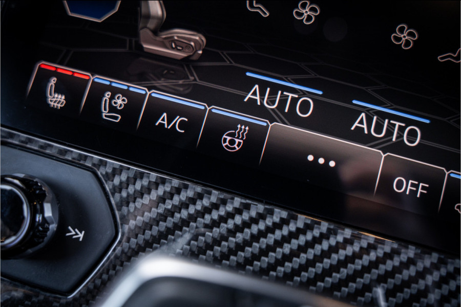 Lamborghini Urus 4.0 V8 - Akrapovic l Carbon | B&O Advanced l Panorama