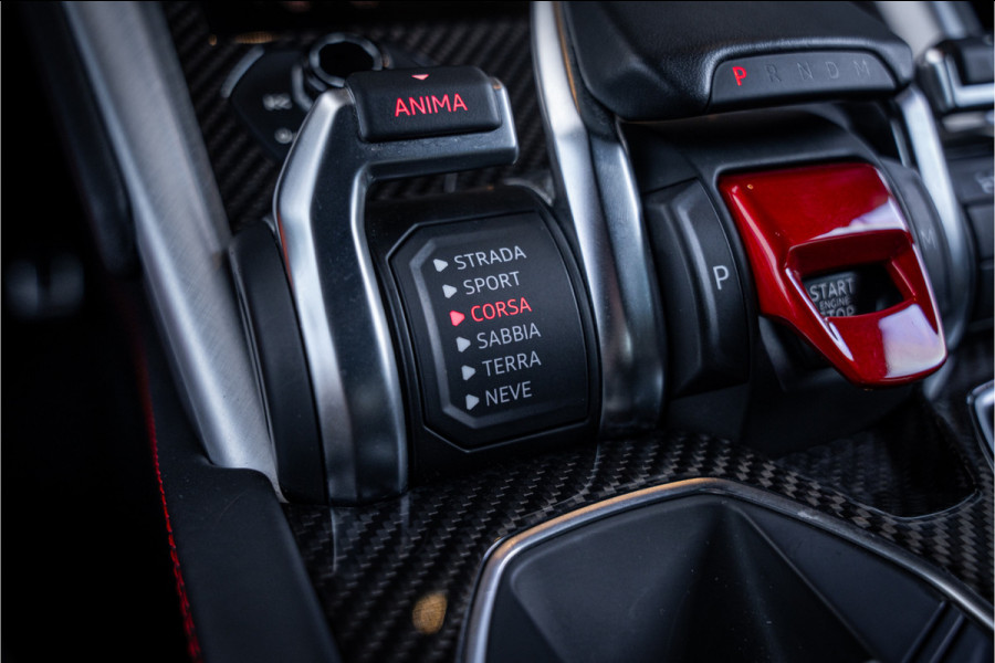 Lamborghini Urus 4.0 V8 - Akrapovic l Carbon | B&O Advanced l Panorama