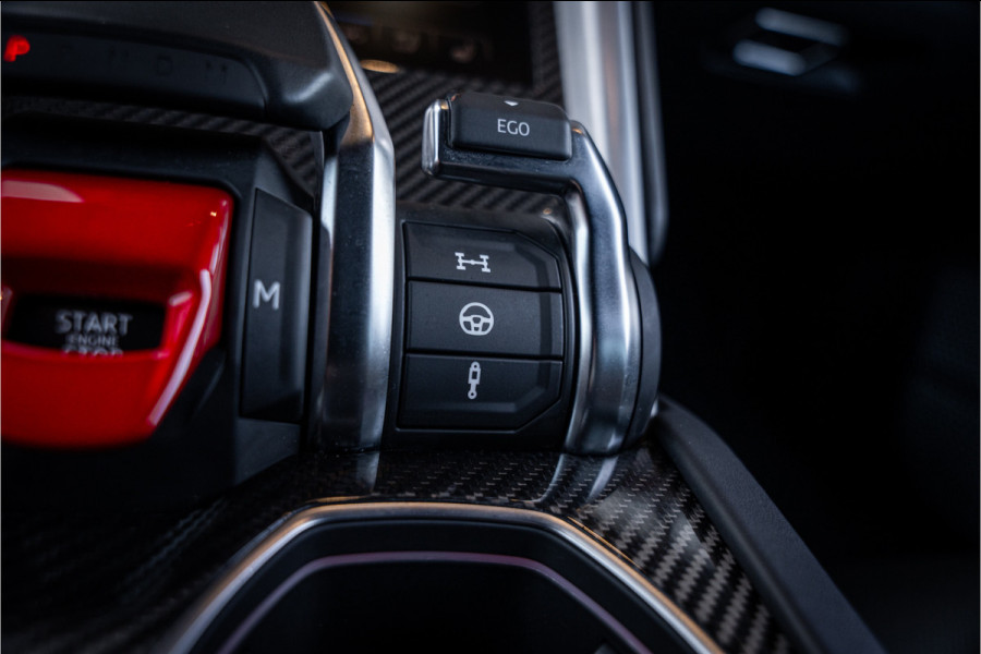 Lamborghini Urus 4.0 V8 - Akrapovic l Carbon | B&O Advanced l Panorama