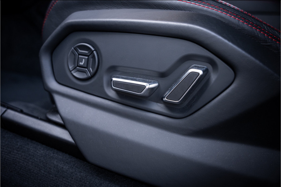 Lamborghini Urus 4.0 V8 - Akrapovic l Carbon | B&O Advanced l Panorama