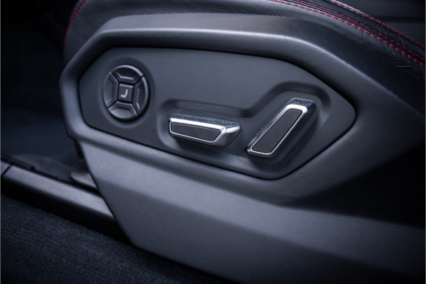 Lamborghini Urus 4.0 V8 - Akrapovic l Carbon | B&O Advanced l Panorama