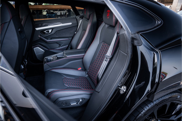 Lamborghini Urus 4.0 V8 - Akrapovic l Carbon | B&O Advanced l Panorama