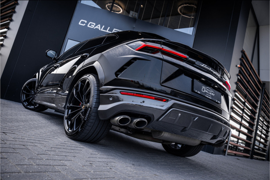 Lamborghini Urus 4.0 V8 - Akrapovic l Carbon | B&O Advanced l Panorama