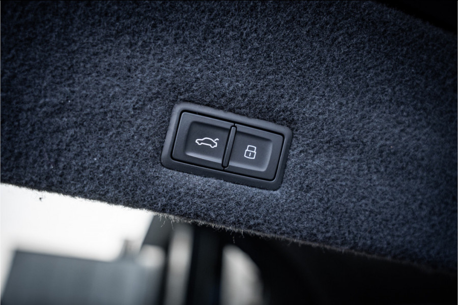 Lamborghini Urus 4.0 V8 - Akrapovic l Carbon | B&O Advanced l Panorama