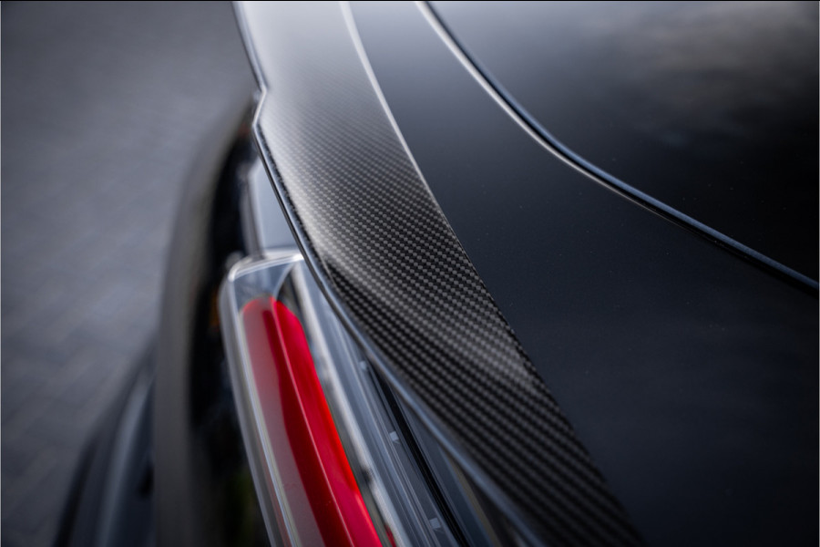 Lamborghini Urus 4.0 V8 - Akrapovic l Carbon | B&O Advanced l Panorama