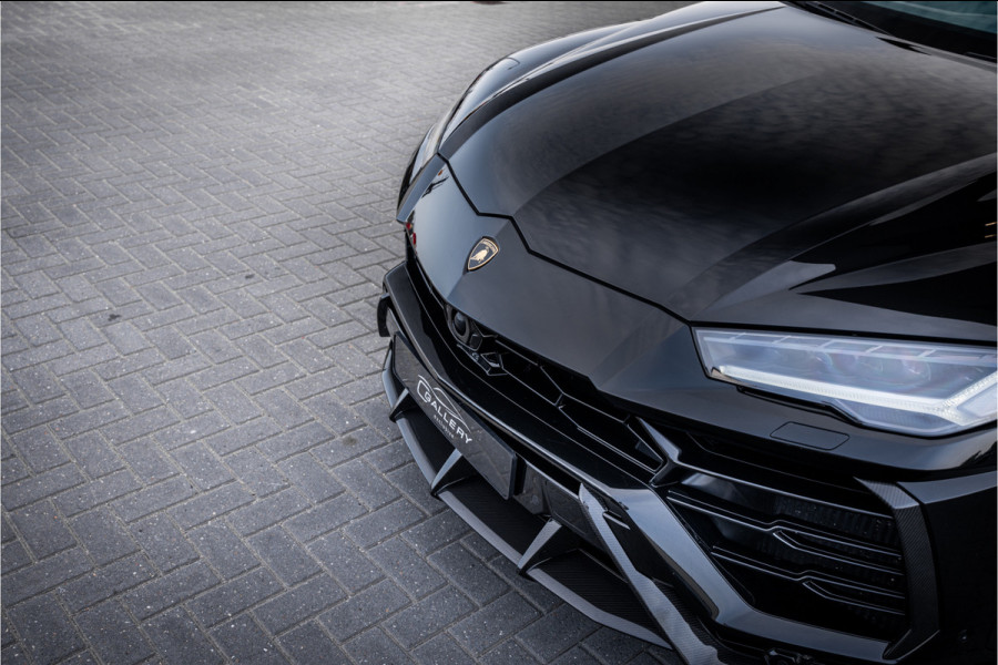 Lamborghini Urus 4.0 V8 - Akrapovic l Carbon | B&O Advanced l Panorama