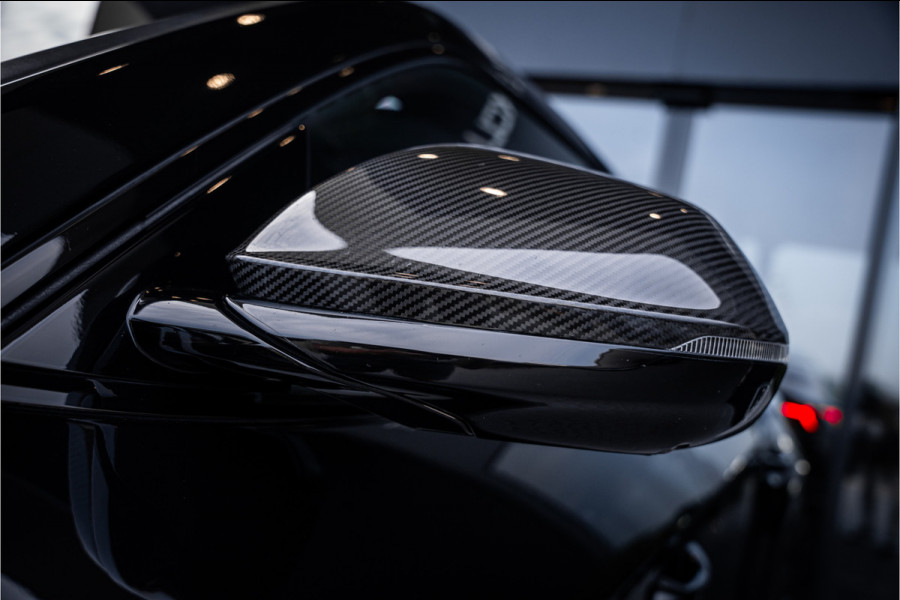 Lamborghini Urus 4.0 V8 - Akrapovic l Carbon | B&O Advanced l Panorama