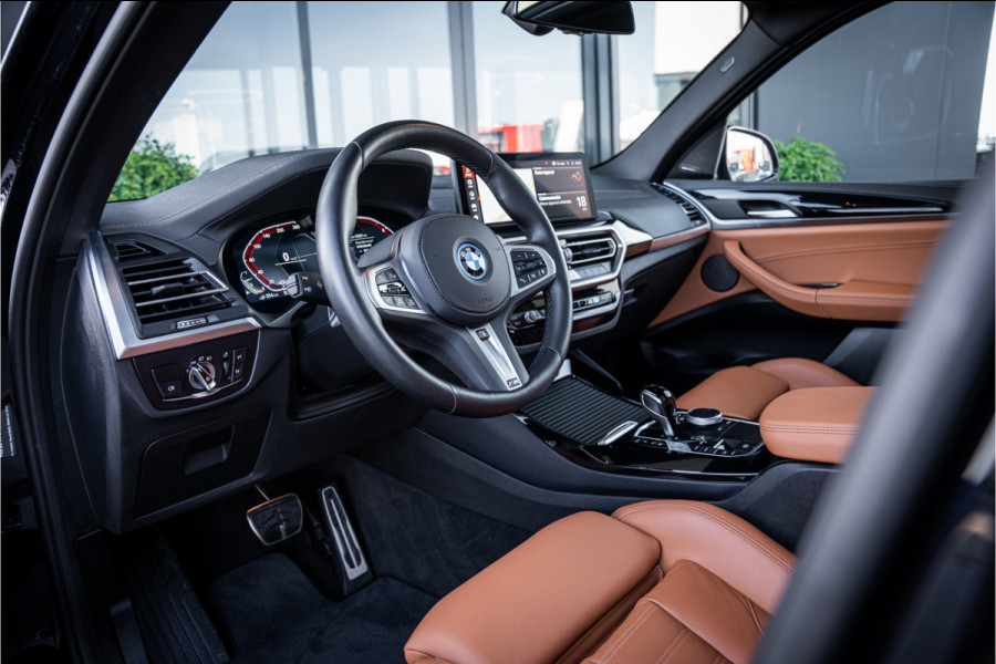 BMW X3 xDrive30e - M Sport | H&K | Elek. Trekhaak | Memory | 360 Camera