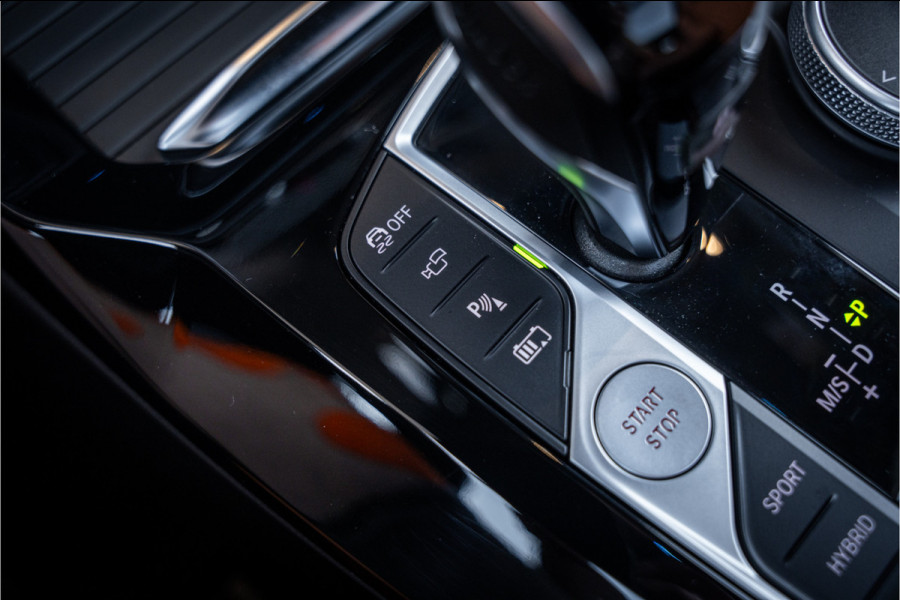 BMW X3 xDrive30e - M Sport | H&K | Elek. Trekhaak | Memory | 360 Camera