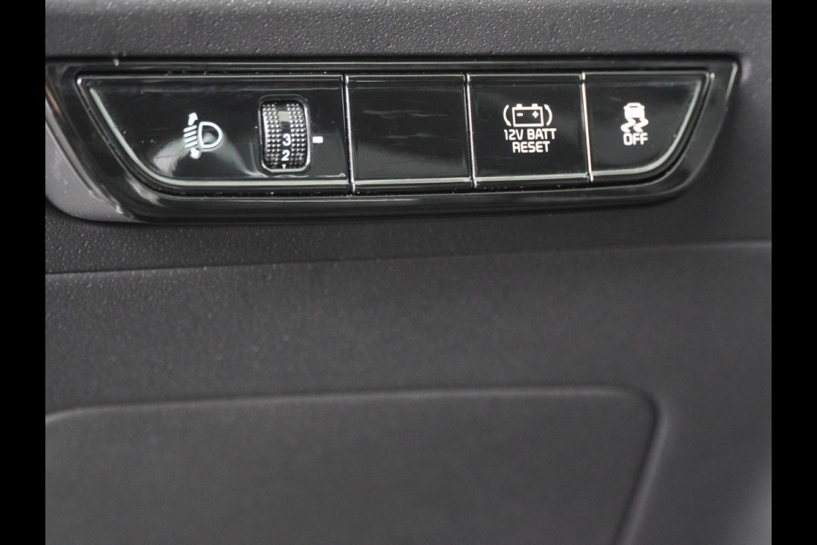 Kia Niro 1.6 GDi Hybrid DynamicLine Apple Carplay/Android Auto - Cruise Control Adaptief - Navigatie - 16 inch Velgen - Fabrieksgarantie tot 02-2031