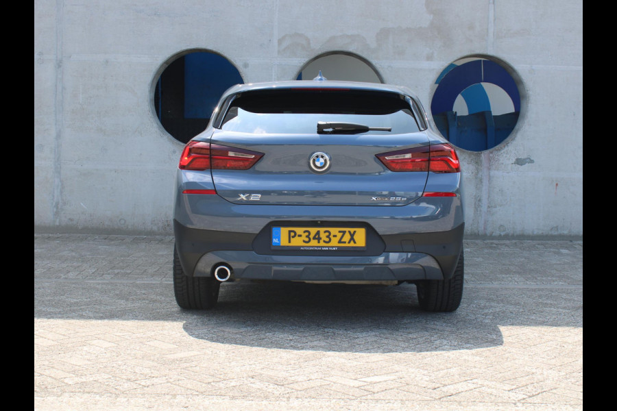 BMW X2 xDrive25e High Executive | ELEKTRISCH SCHUIFDAK | HARMAN KARDON | SOH 90% |