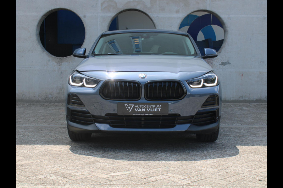BMW X2 xDrive25e High Executive | ELEKTRISCH SCHUIFDAK | HARMAN KARDON | SOH 90% |