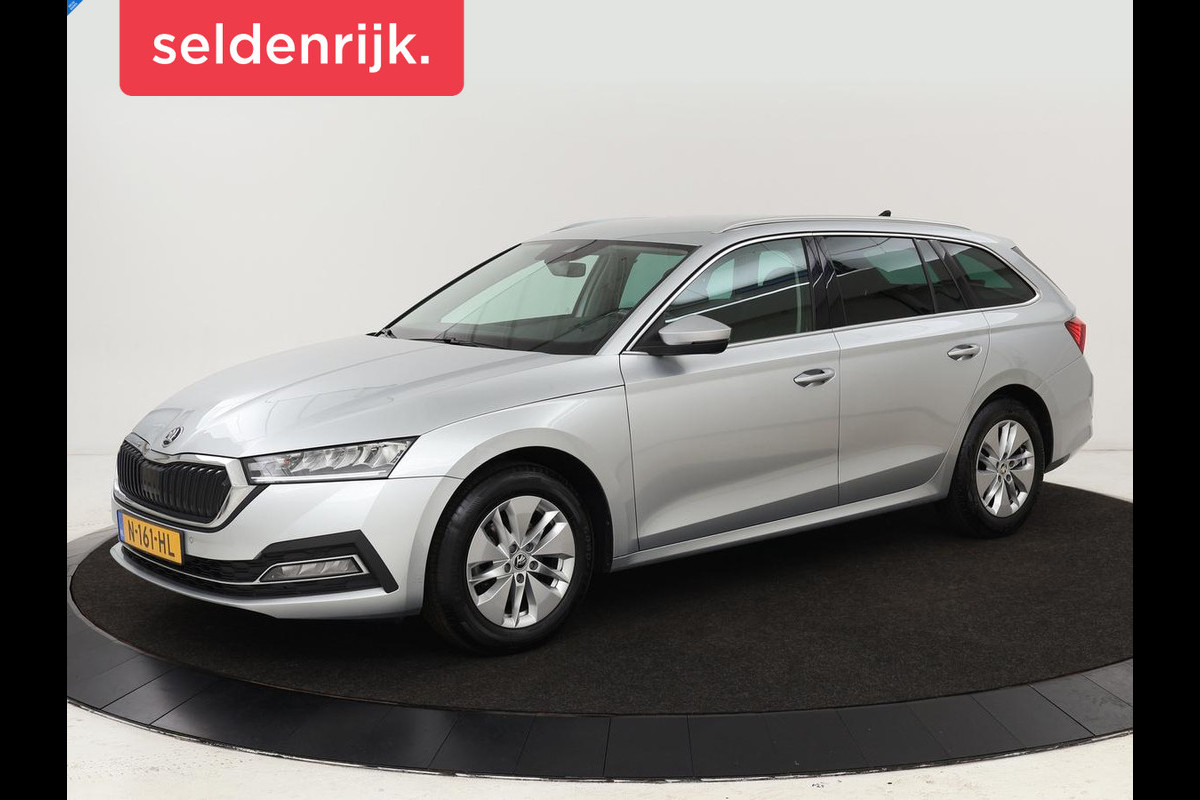 Škoda Octavia Combi 1.0 TSI Business Edition | Stoelverwarming | Trekhaak | Adaptive cruise | Elektrische achterklep | Carplay | Sfeerverlichting Škoda Octavia Combi 1.0 TSI Business Edition | Stoelverwarming | Trekhaak | Adaptive cruise | Elektrische achterklep | Carplay | Sfeerverlichting