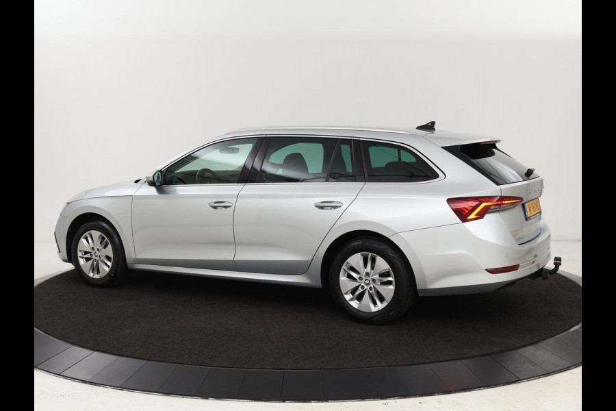Škoda Octavia Combi 1.0 TSI Business Edition | Stoelverwarming | Trekhaak | Adaptive cruise | Elektrische achterklep | Carplay | Sfeerverlichting