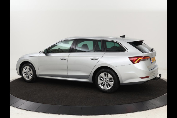 Škoda Octavia Combi 1.0 TSI Business Edition | Stoelverwarming | Trekhaak | Adaptive cruise | Elektrische achterklep | Carplay | Sfeerverlichting