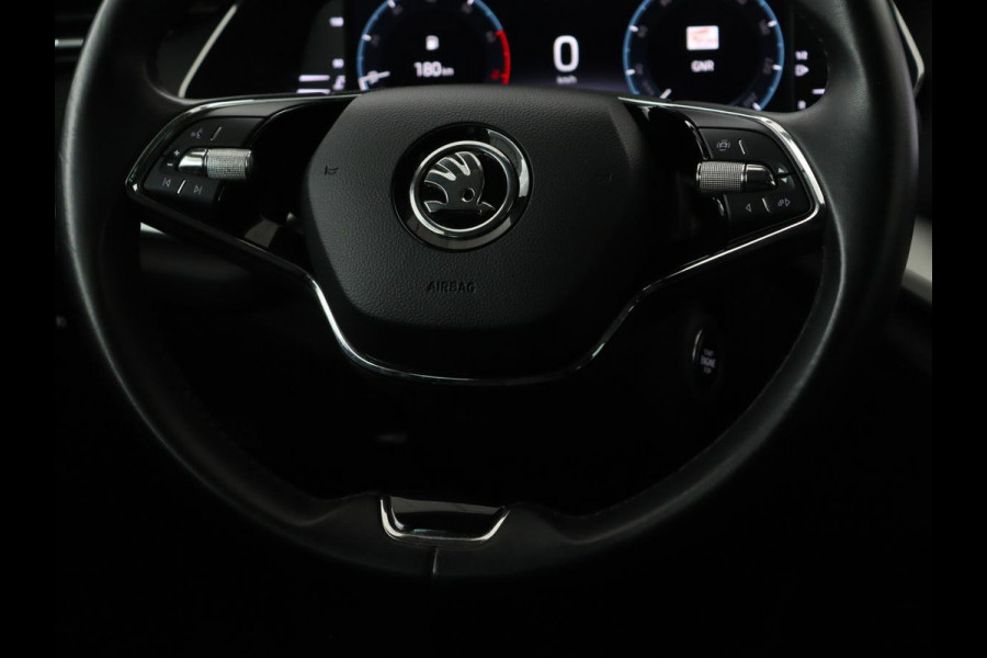 Škoda Octavia Combi 1.0 TSI Business Edition | Stoelverwarming | Trekhaak | Adaptive cruise | Elektrische achterklep | Carplay | Sfeerverlichting