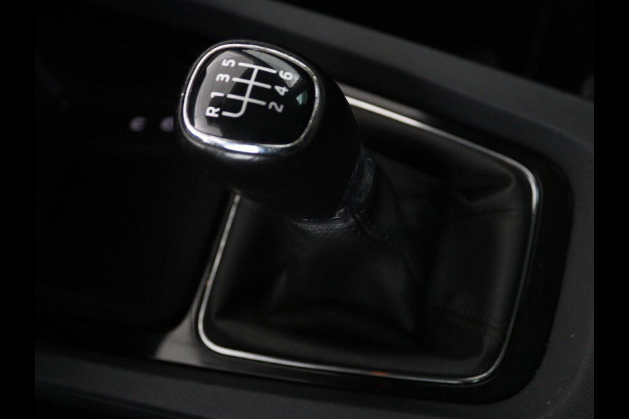 Škoda Octavia Combi 1.0 TSI Business Edition | Stoelverwarming | Trekhaak | Adaptive cruise | Elektrische achterklep | Carplay | Sfeerverlichting