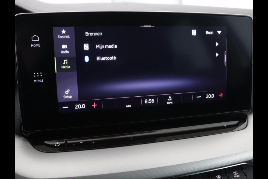 Škoda Octavia Combi 1.0 TSI Business Edition | Stoelverwarming | Trekhaak | Adaptive cruise | Elektrische achterklep | Carplay | Sfeerverlichting