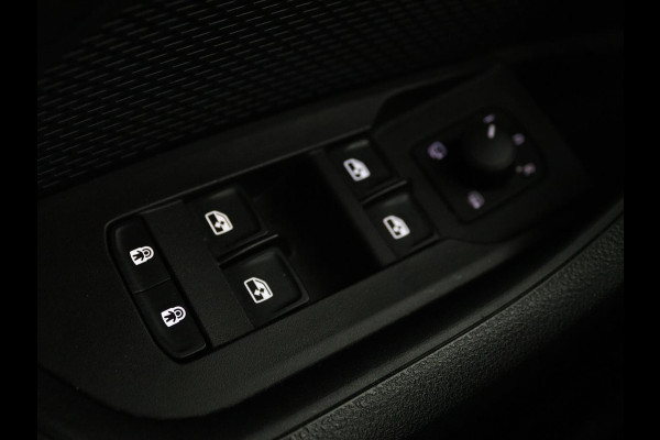Škoda Octavia Combi 1.0 TSI Business Edition | Stoelverwarming | Trekhaak | Adaptive cruise | Elektrische achterklep | Carplay | Sfeerverlichting
